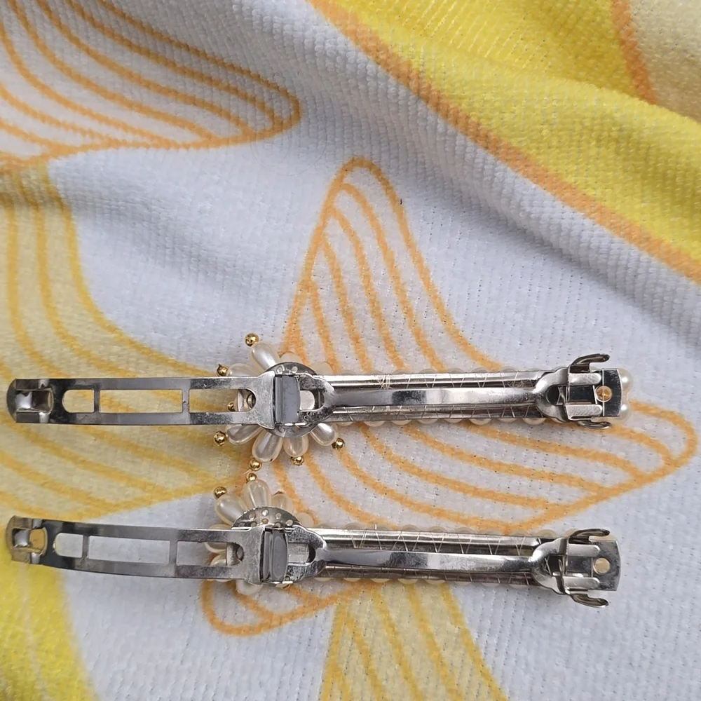 EUC - Vintage Faux Pearl and Gold Beads Hair Clips, Bundle of 3